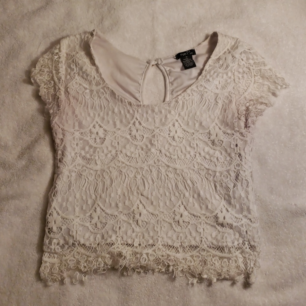 Crop top.